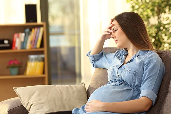 อาการแพ้ท้อง ปวดแสบลิ้นปี่ เพราะกรดไหลย้อนขณะตั้งครรภ์