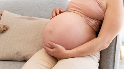 ท้อง 9 เดือนใหญ่แค่ไหน อาการคนท้อง 9 เดือนเป็นอย่างไร